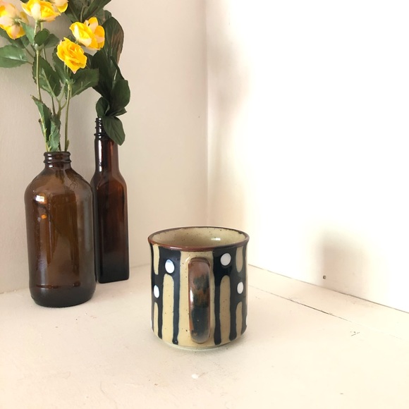 Vintage neutral ceramic mug polkadots - Picture 2 of 5